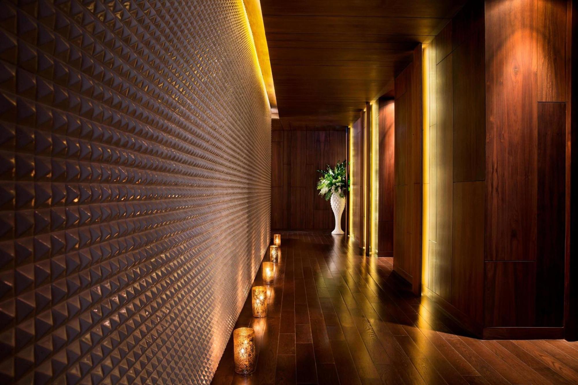 Bangkok Marriott Hotel Sukhumvit Exterior foto The Spa at The Landmark